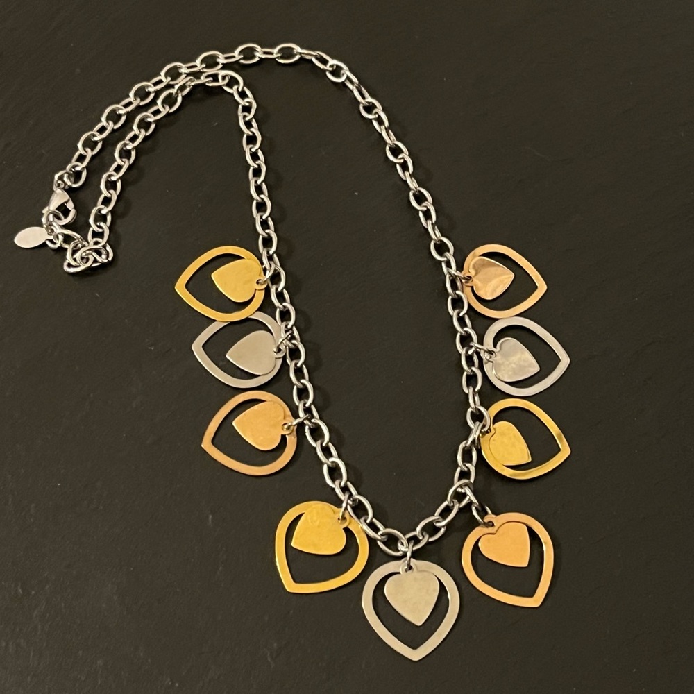 Milor Stainless Steel Tri-Tone Cham Hearts Necklace